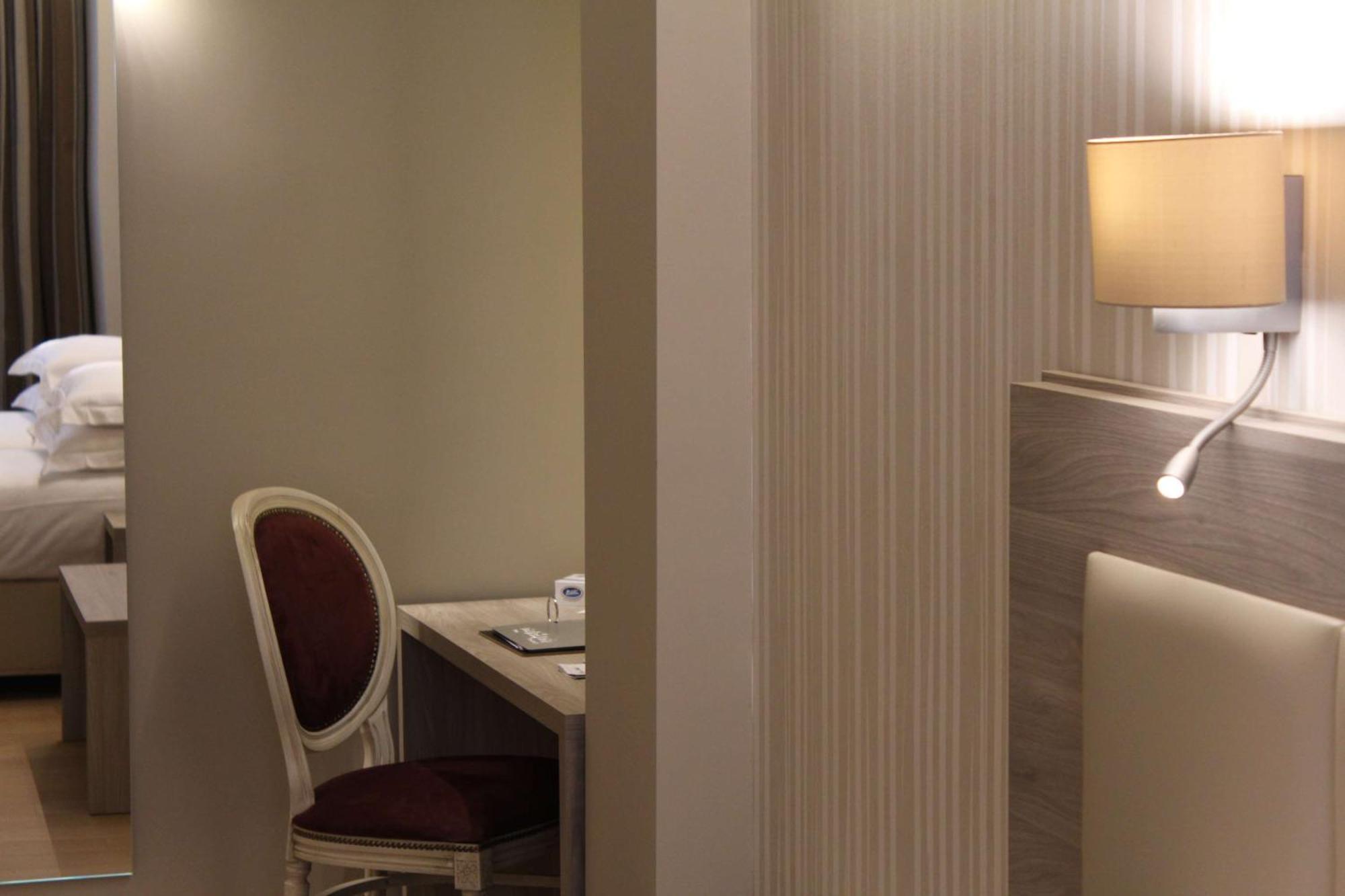 Comfort King Room