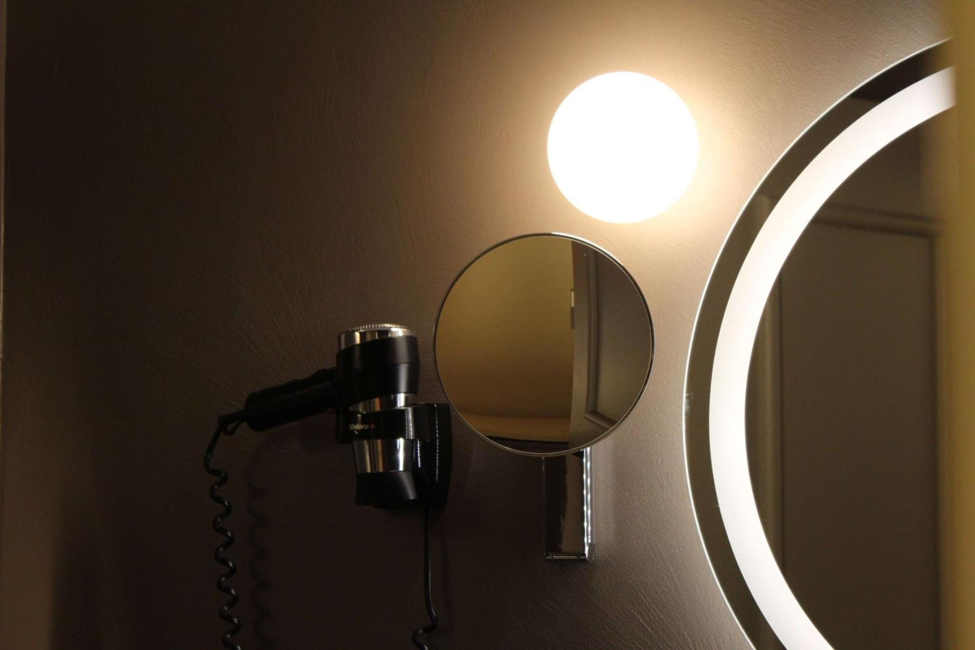 Comfort King Room