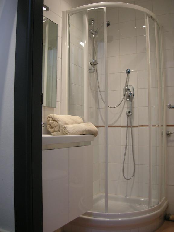 Deluxe Room Private External Bathroom
